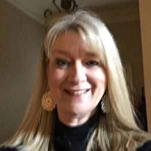 Meet your Posher, Paula